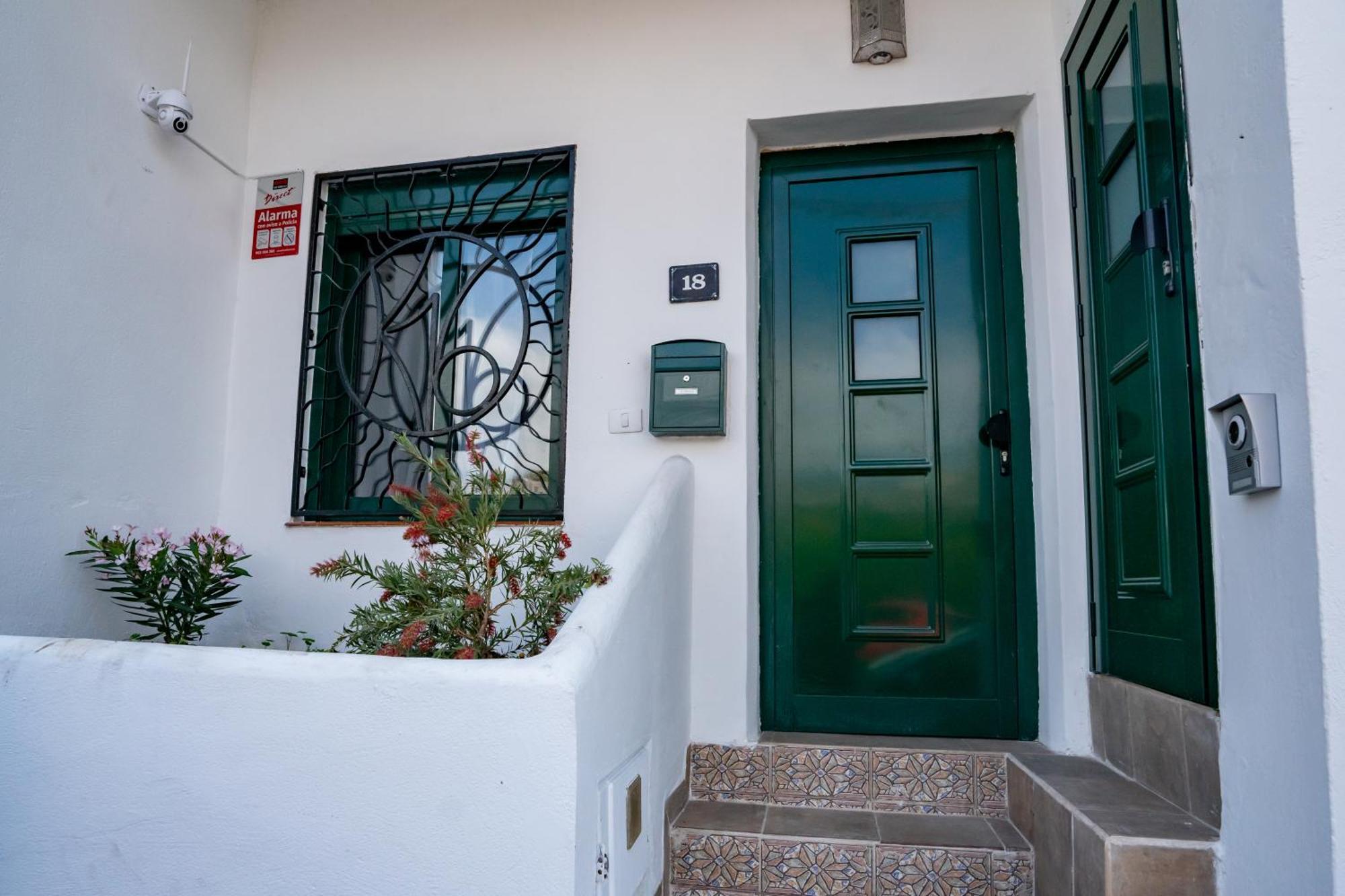 Casa Julio - Alcala Complete Coastal Retreat - Entire Apartment - 3 Min Walk From The Ocean - Shared Entrance With Host Экстерьер фото
